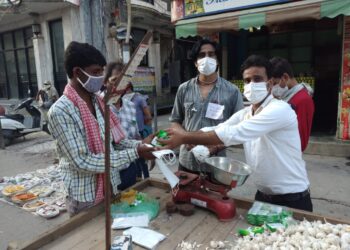 Dettol BSI&NASVI partner to train and provide access to hygiene products to Street vendors in India