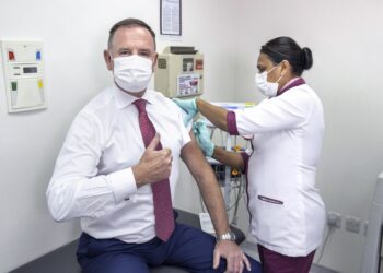 TONY DOUGLAS, ETIHAD’S GROUP CHIEF EXECUTIVE OFFICER, TAKES COVID-19 VACCINE