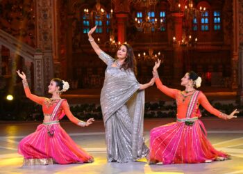 Madhuri Dixit sweet gesture remembering Saroj Khan on Dance Deewane