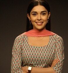 Transcript for Eisha Singh as Suhani Sharma in COLORS’ ‘Sirf Tum’