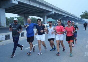 HCG Cancer Centre Ahmedabad in association with Amdavad Distance Runners Association organizes a Walkathon and Run to raise awareness on Breast Cancer