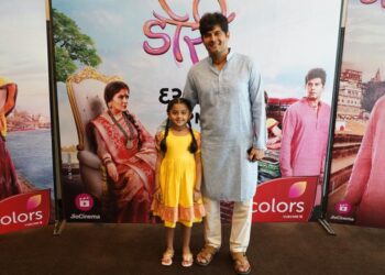 Father-daughter duo, Amar Upadhyay and Mahi Bhanushali from COLORS’ latest social drama ‘Doree’ spread their charm in Ahmedabad