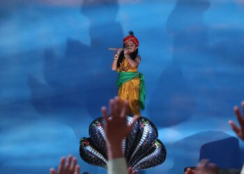 How will Doree save her foster father from her biological father Anand’s vicious plan on COLORS’ ‘Doree’?