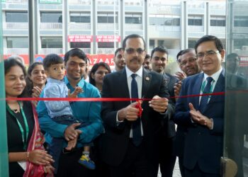ShriJayakumarS.Pillai, Deputy Managing Director, IDBI Bank inaugurated Science City, Ahmedabad and Sector 6, Gandhinagar branches of Ahmedabad Zone