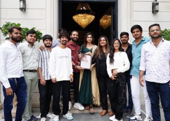 Garba Carnival 2024: Legendary Singer Kinjal Dave to Perform in Ahmedabad