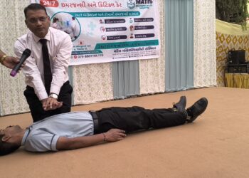 Matis Life Saver Club Organizes First Aid Training for 150 Auto Rickshaw Drivers