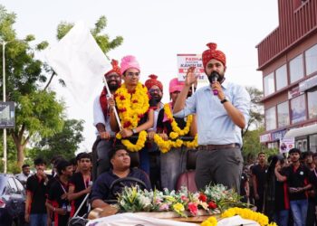 PhysicsWallah Vidyapeeth’s Vijay Yatra 2025 Celebrates JEE Advanced Achievers, 4 Students in Top 100 Including AIR 3