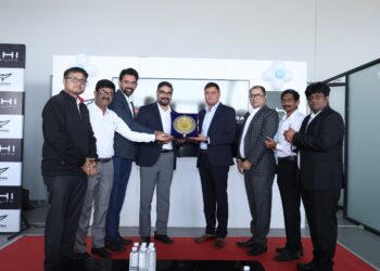 Montra Electric Enters Gujarat with Its First e-SCV Dealership in Ahmedabad