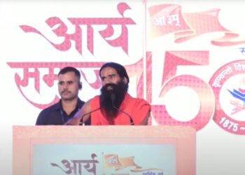 Swami Bhramviharidas and Swami Ramdev Ji Inspire Global Congregation at Arya Samaj’s 150th Anniversary Celebration