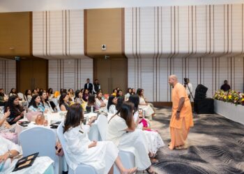 Gaur Gopal Das Inspires 180 Women Leaders to Embrace the Journey Over Outcomes at “A Letter to Yourself” Reflective Evening