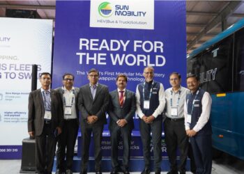 SUN Mobility HEV Business showcases the world’s first Modular Multi-Battery Swappable Solution with the Tata Starbus EV platform at Prawaas 5.0