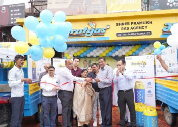 Bharat Gas Launches ‘Bharatgas Light Zip’ 10 kg Composite Cylinder for Customers