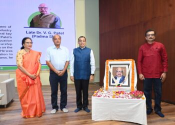 EDII hosted 8th Dr. VG Patel Memorial Lecture & National Entrepreneur Trainer-Motivator awards
