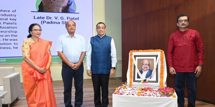 EDII hosted 8th Dr. VG Patel Memorial Lecture & National Entrepreneur Trainer-Motivator awards